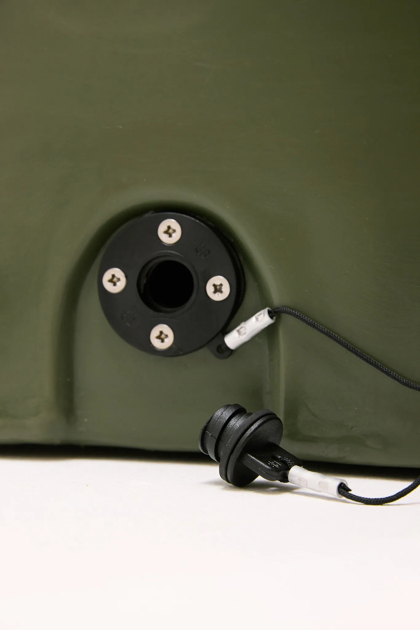 45L Rogue Ice Cooler with canvas seat